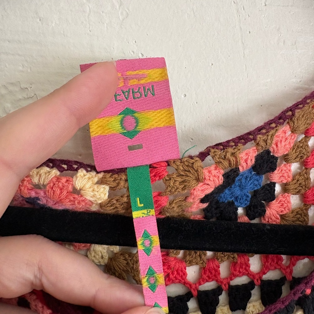 FARM Rio Multicolor Crochet Crop Top - Picture 4 of 6